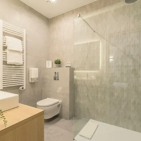 Otel Fasthotel Biarritz Cote-basque - Un Fh Collection