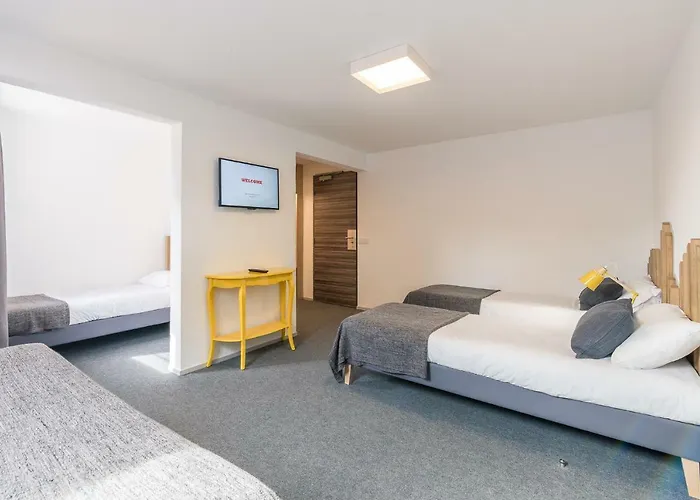 Fasthotel Biarritz Cote-basque - Un Fh Collection ホテル 2*