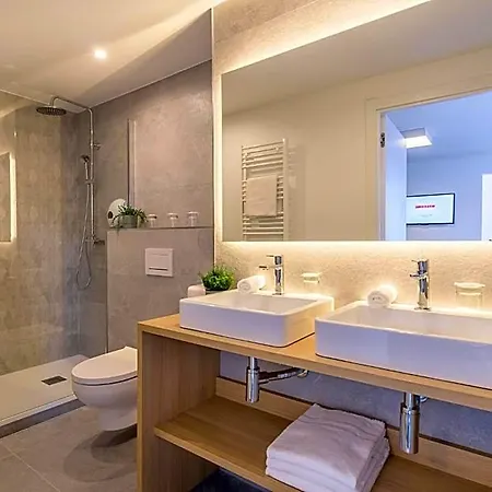 Fasthôtel Biarritz Côte-basque - Un Fh Collection Hotel 2*